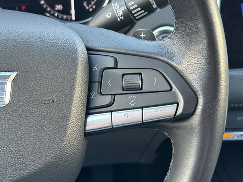 Used 2023 Cadillac XT4 Premium Luxury image 27