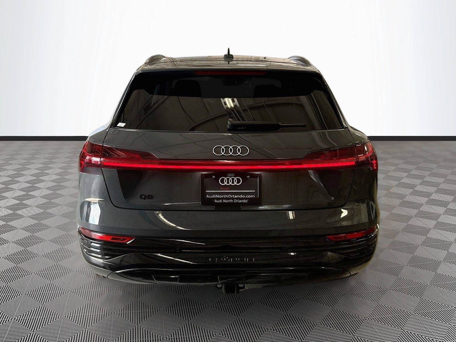 Certified 2024 Audi Q8 e-tron Premium Plus w/ Premium Plus Package AWD/4WD image 6