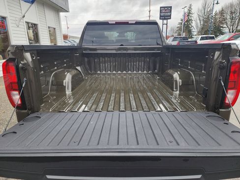 Used 2023 GMC Sierra 1500 Elevation image 9