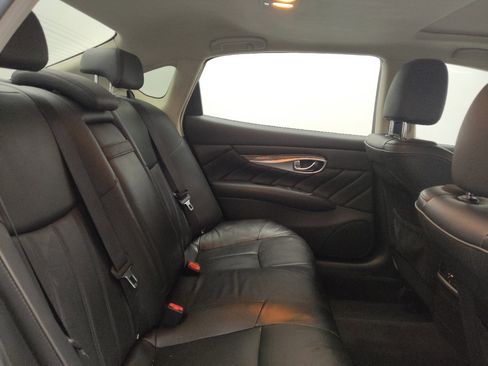 Used 2018 INFINITI Q70 L 3.7 w/ Sensory Package image 19