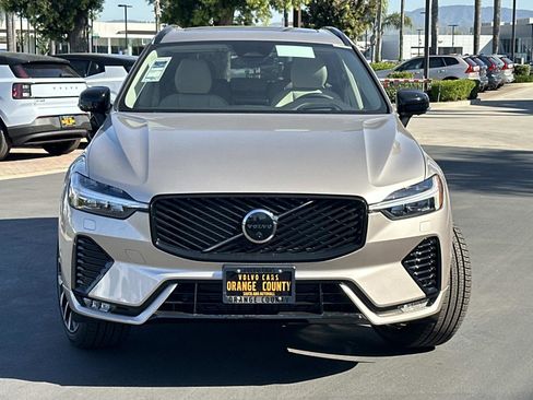 New 2026 Volvo XC60 B5 Ultra w/ Climate Package image 2