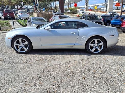 Used 2011 Chevrolet Camaro LT image 4