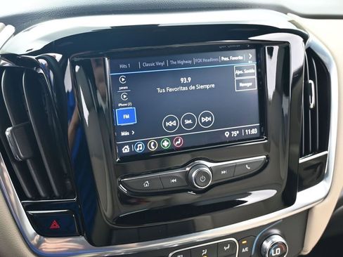 Used 2022 Chevrolet Traverse LS image 20