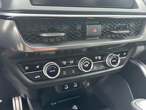 Certified 2025 Acura ADX A-Spec image 30