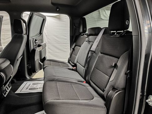 Used 2022 Chevrolet Silverado 1500 RST w/ Z71 Off-Road Package AWD/4WD image 8