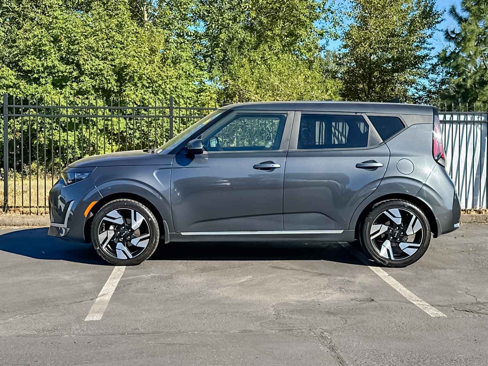 Used 2023 Kia Soul GT-Line FWD image 7