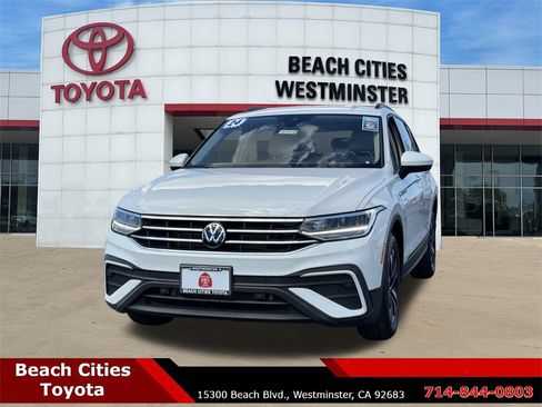 Used 2024 Volkswagen Tiguan S image 5