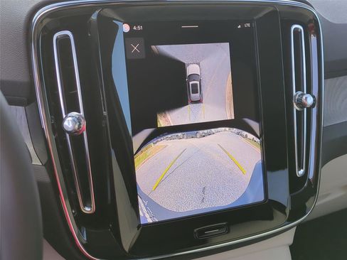 New 2026 Volvo XC40 B5 Plus w/ Protection Package Premier image 11