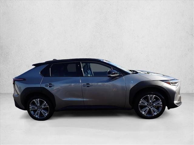 Used 2023 Subaru Solterra AWD image 5