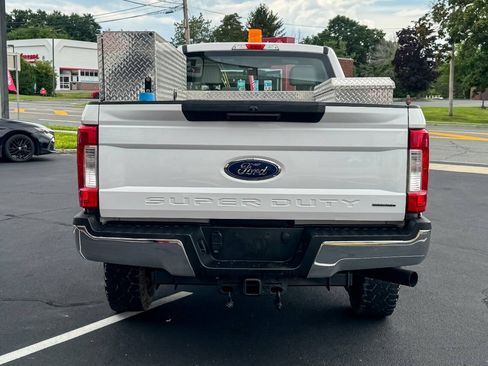 Used 2019 Ford F250 XL w/ XL Value Package AWD/4WD image 5