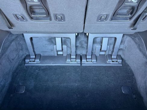 Used 2025 Kia Carnival SX Prestige image 21