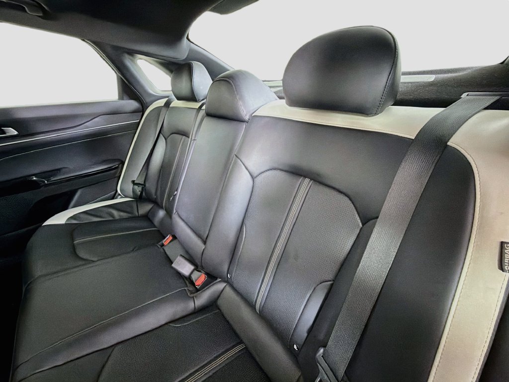 Used 2025 Kia K5 GT-Line w/ GT-Line Premium Package FWD image 27