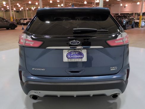 Used 2019 Ford Edge SEL w/ Equipment Group 201A AWD/4WD image 4