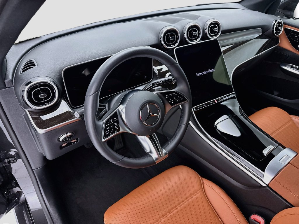 Certified 2026 Mercedes-Benz GLC 300 4MATIC image 9