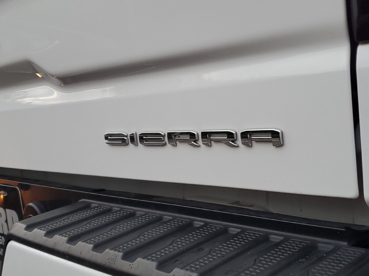 Used 2024 GMC Sierra 1500 Denali w/ Denali Reserve Package AWD/4WD image 7