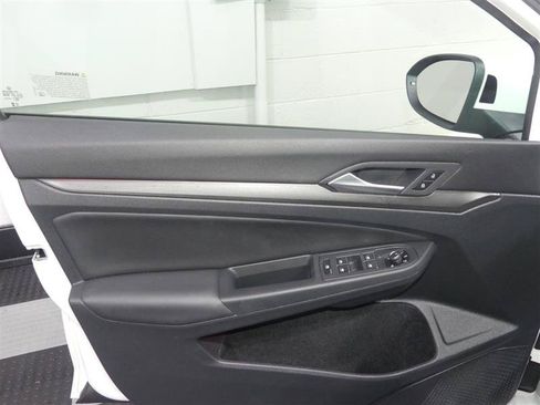 Used 2024 Volkswagen GTI SE FWD image 18