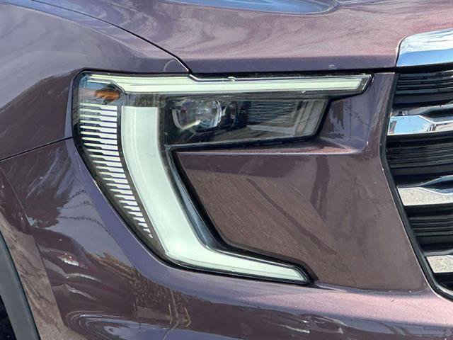 Used 2024 GMC Acadia Elevation FWD image 31