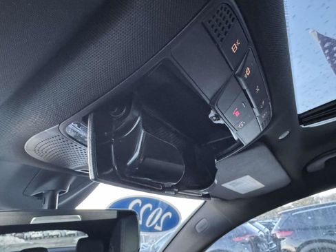 Used 2022 Mercedes-Benz GLC 300 4MATIC Coupe image 25