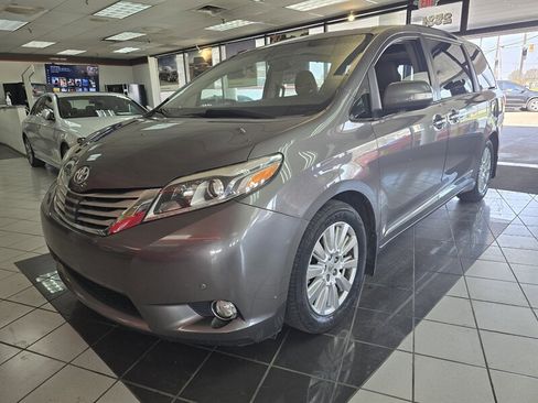 Used 2017 Toyota Sienna Limited Premium w/ Advanced Technology Package image 1