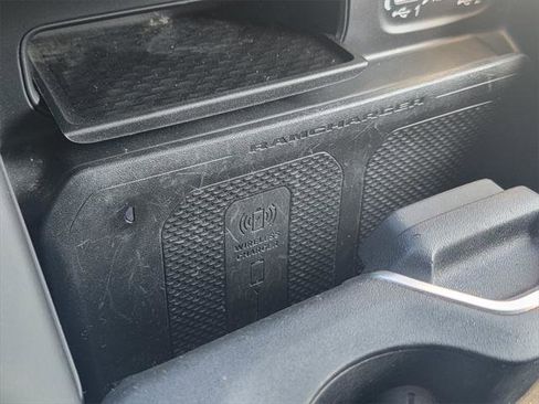 Certified 2022 RAM 1500 Laramie image 32