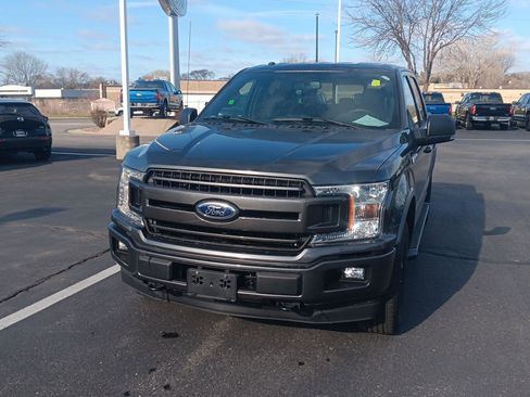 Used 2018 Ford F150 XLT w/ Equipment Group 302A Luxury image 11