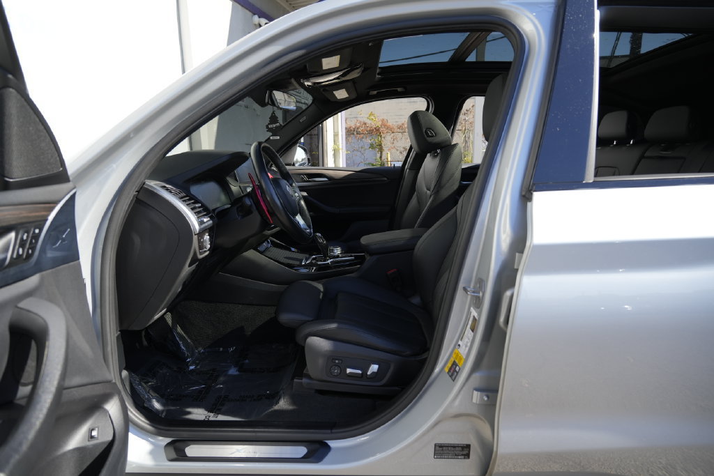 Used 2021 BMW X3 xDrive30e w/ Premium Package AWD/4WD image 17