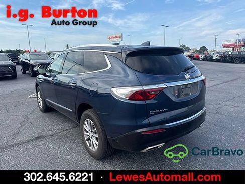Used 2024 Buick Enclave Essence AWD/4WD image 5