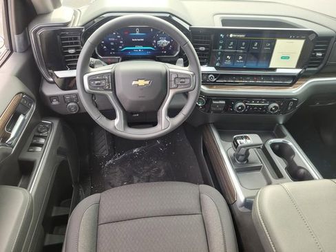 New 2026 Chevrolet Silverado 1500 LT w/ Z71 Off-Road Package image 8