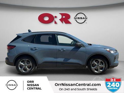 Used 2025 Ford Escape ST-Line FWD image 4