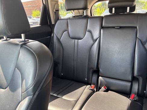 Used 2024 Kia Sorento S FWD image 39