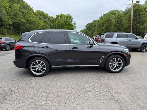 Used 2019 BMW X5 xDrive50i w/ Off-Road Package AWD/4WD image 4