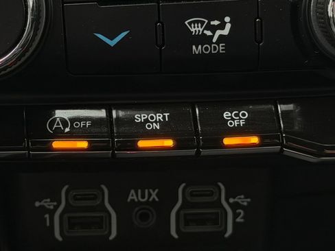 Used 2024 Dodge Durango GT AWD/4WD image 17
