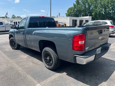 Used 2009 Chevrolet Silverado 1500 W/T RWD image 3