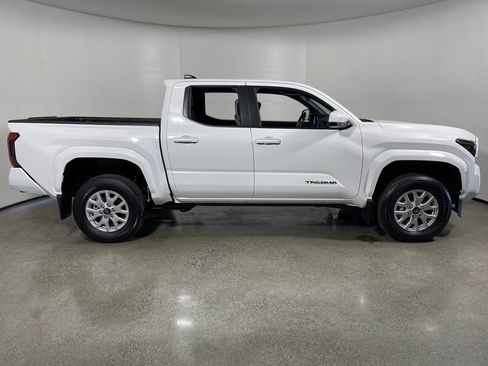 New 2026 Toyota Tacoma SR5 image 2