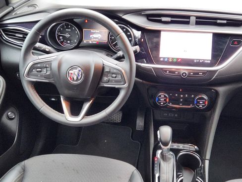 Used 2022 Buick Encore GX Select w/ Advanced Technology Package FWD image 9