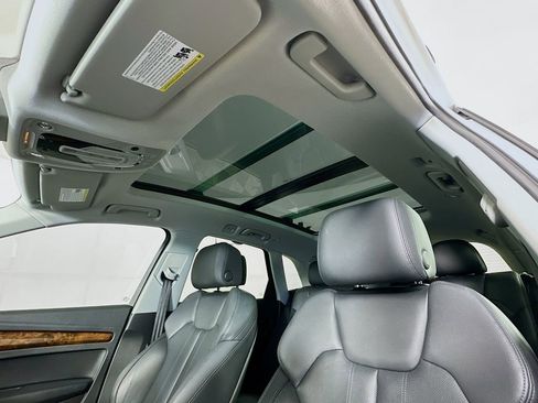 Used 2018 Audi Q5 2.0T Premium Plus w/ Premium Plus Package image 27