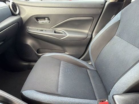 Used 2023 Nissan Versa SV image 23