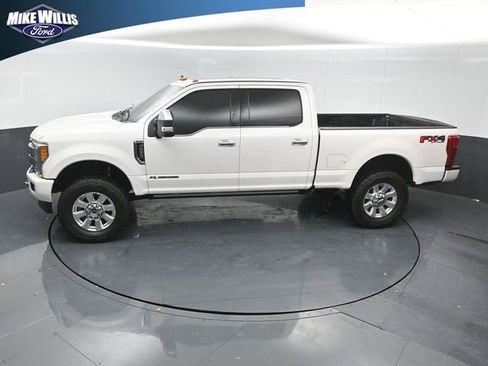 Used 2019 Ford F250 Platinum w/ Platinum Ultimate Package AWD/4WD image 12
