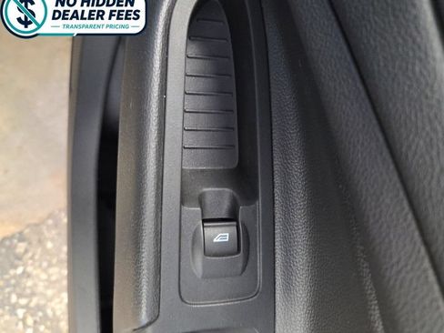 Used 2017 Ford Escape S FWD image 22