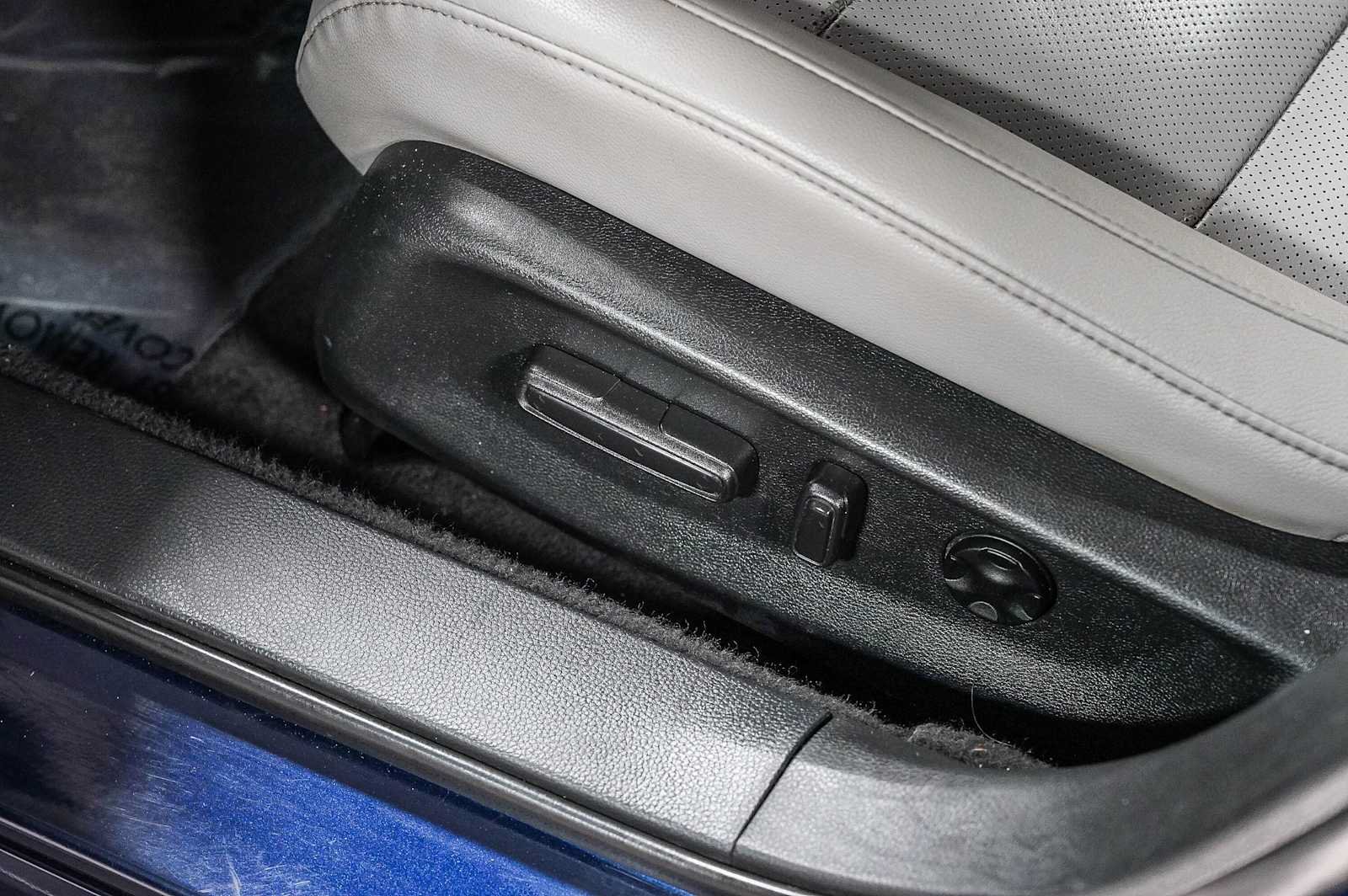 Used 2018 Honda Accord Touring image 23