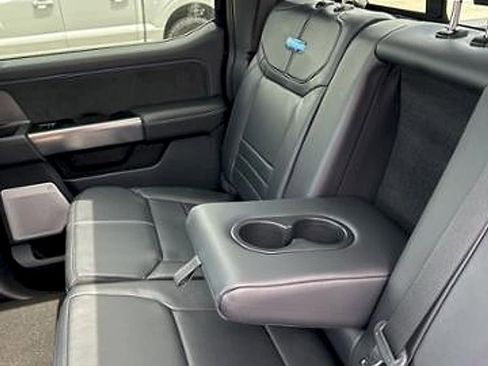 New 2025 Ford F250 Platinum image 34