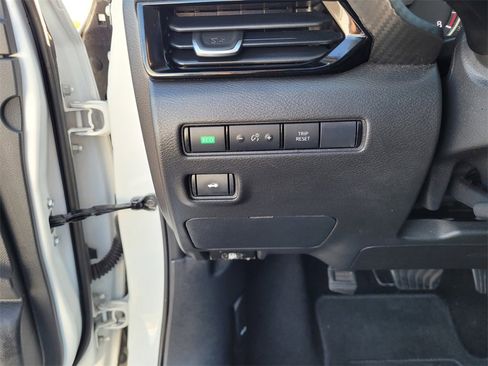 Used 2022 Nissan Sentra SV image 23