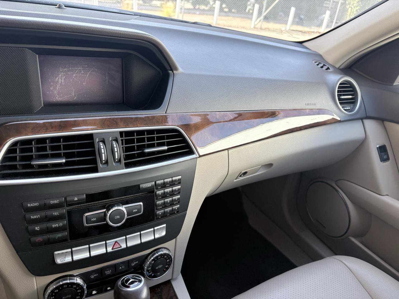 Used 2013 Mercedes-Benz C 250 Sedan image 19