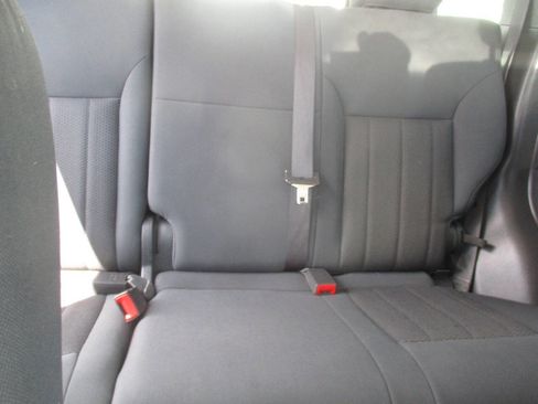 Used 2011 Jeep Liberty Sport image 36