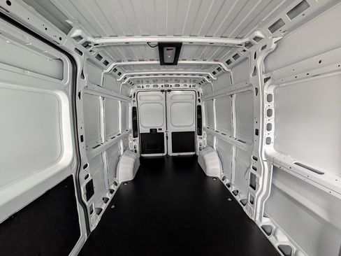 New 2026 RAM ProMaster 2500 w/ Convenience Group image 37