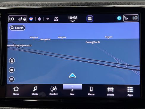 Used 2023 Chrysler Pacifica Touring-L w/ Uconnect Theater Family Group AWD/4WD image 15