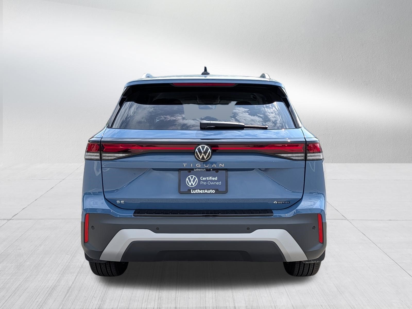 Used 2026 Volkswagen Tiguan SE AWD/4WD image 6