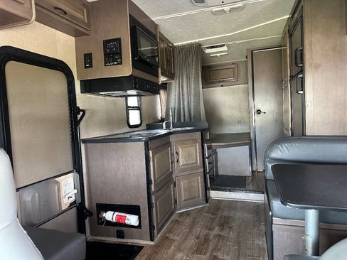 Used 2017 Ford E-350 and Econoline 350 Super Duty w/ Motorhome Prep Package RWD image 13