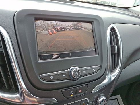 Used 2022 Chevrolet Equinox LT image 15