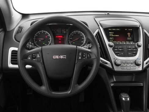 Used 2017 GMC Terrain SLE image 7